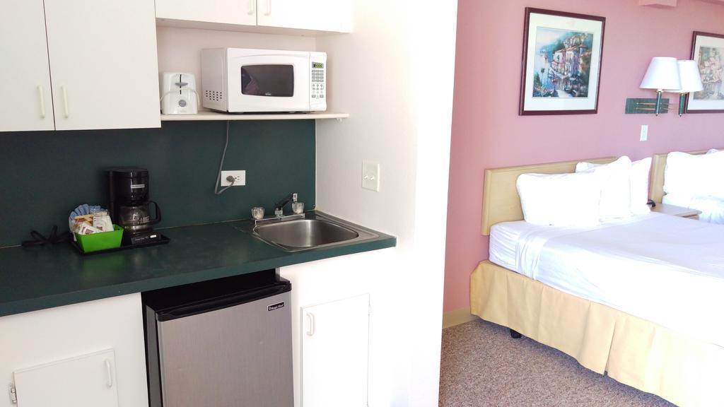 Magnuson Hotel Clearwater Beach Exterior foto