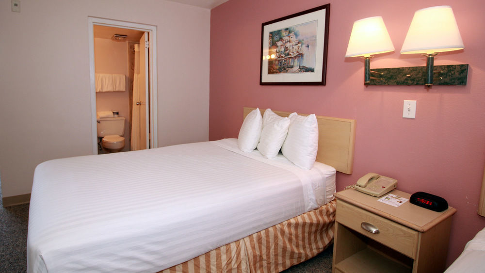 Magnuson Hotel Clearwater Beach Exterior foto